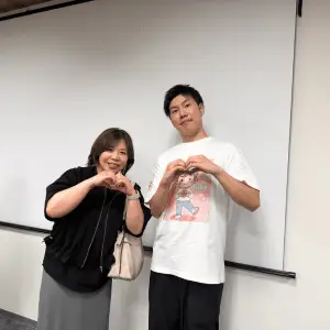 韓ドラコメンテーターMJ室長とA_design7.com代表のツーショット